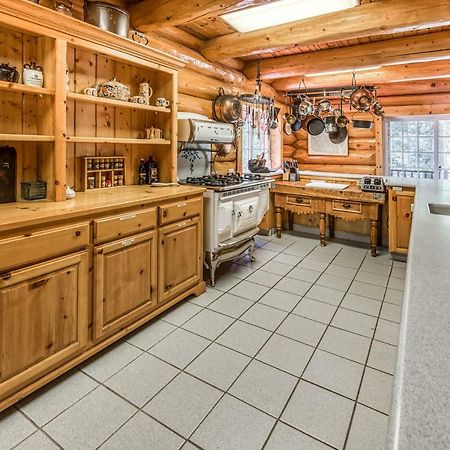 Vienna Villa - 3 Bed 3 Bath Vacation Home In Shaver Lake Εξωτερικό φωτογραφία