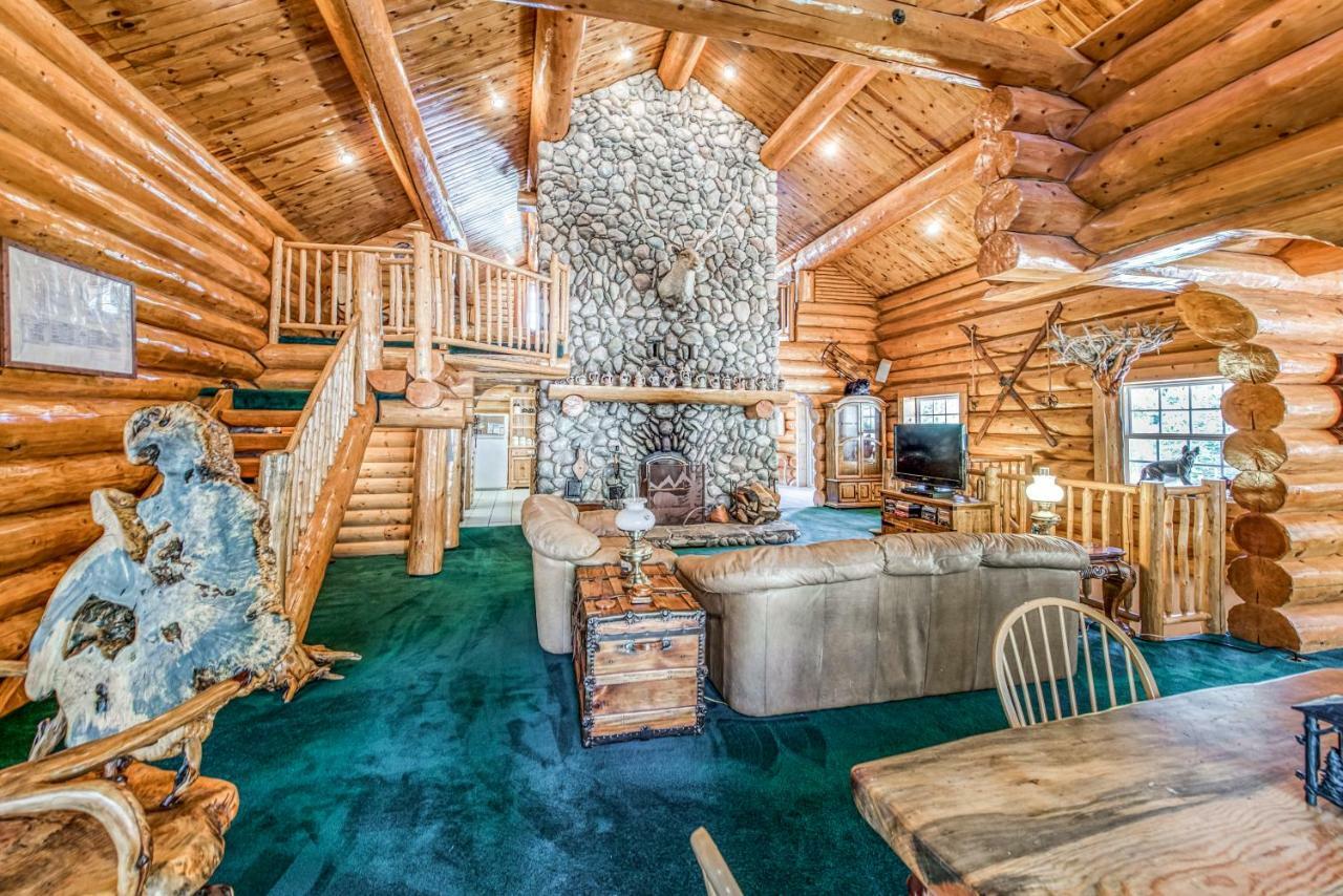 Vienna Villa - 3 Bed 3 Bath Vacation Home In Shaver Lake Εξωτερικό φωτογραφία